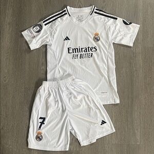 Real Madrid adidas Soccer Jersey Set Vini Jr.